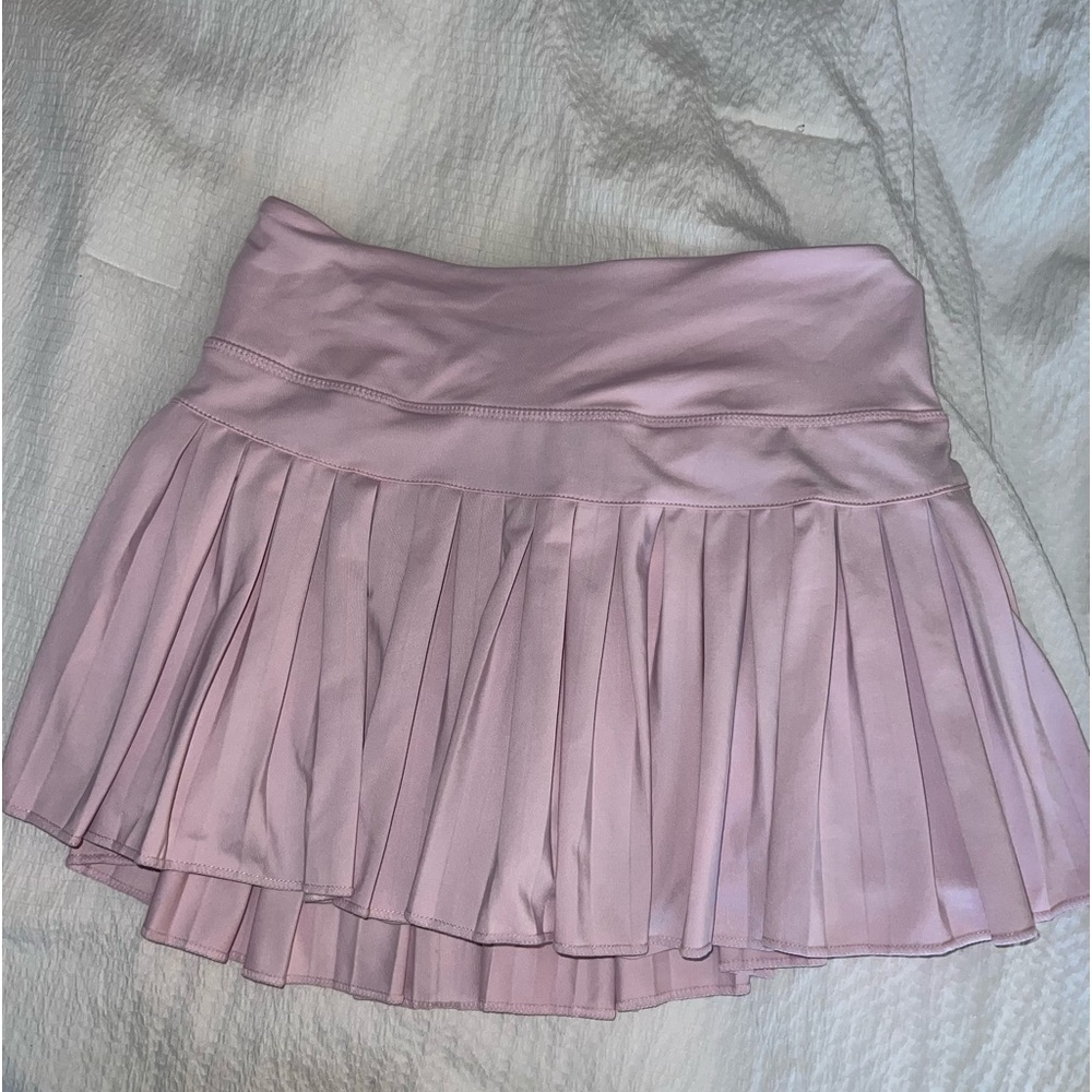 Gold Hinge, athletic skirt, light pink, size small